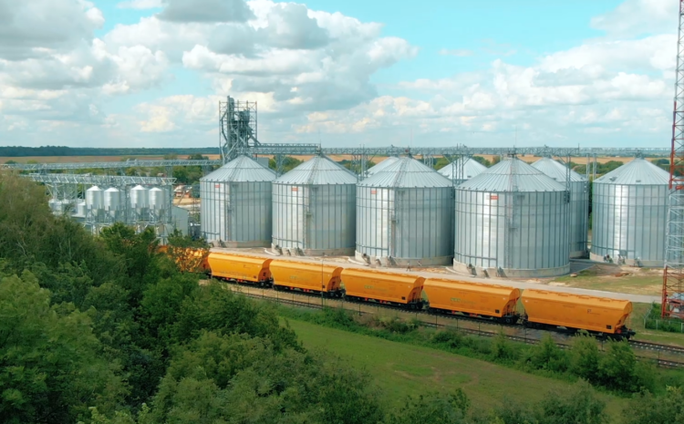  Rail transport is the main and indispensable transport for grain transportation.